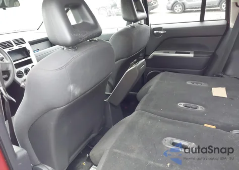 2008 Jeep Compass Sport z USA, uszkodzony, nr VIN 1J8FF47W88D710559